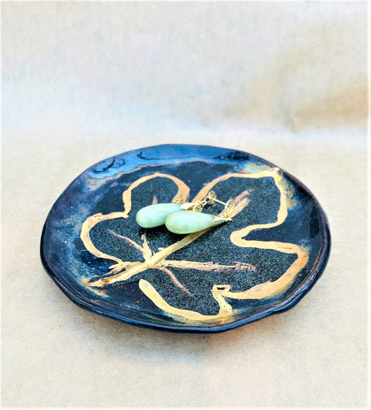 Hand Built Round Fig Leaf Dish 1